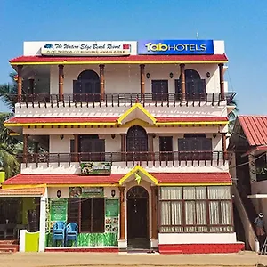 *** Hotel Fabhotel Wateredge India