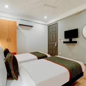 ** Hotel Akshay India