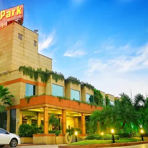 **** Hotel Park Airport India